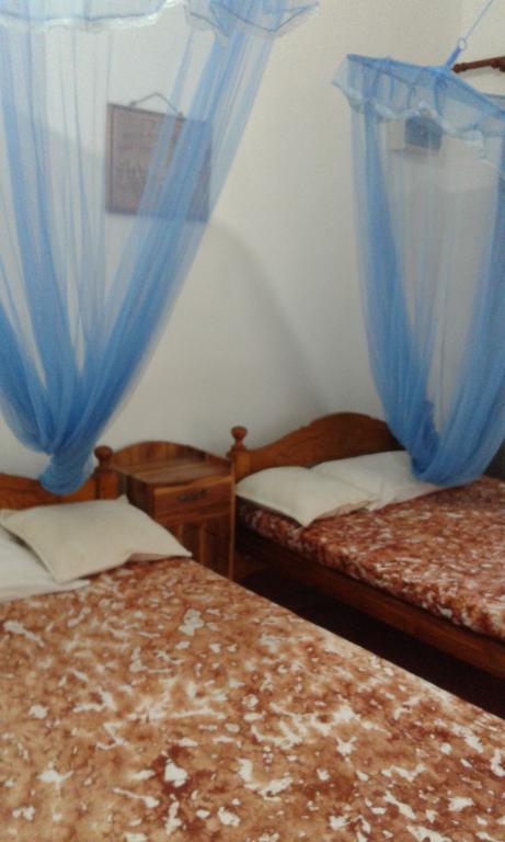 Rose Blossom Hotel Mirissa Esterno foto
